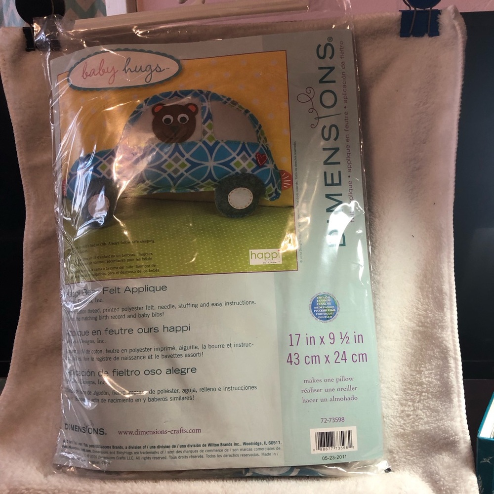 Dimensions Happi Bear felt applique car shaped pillow DIY kit